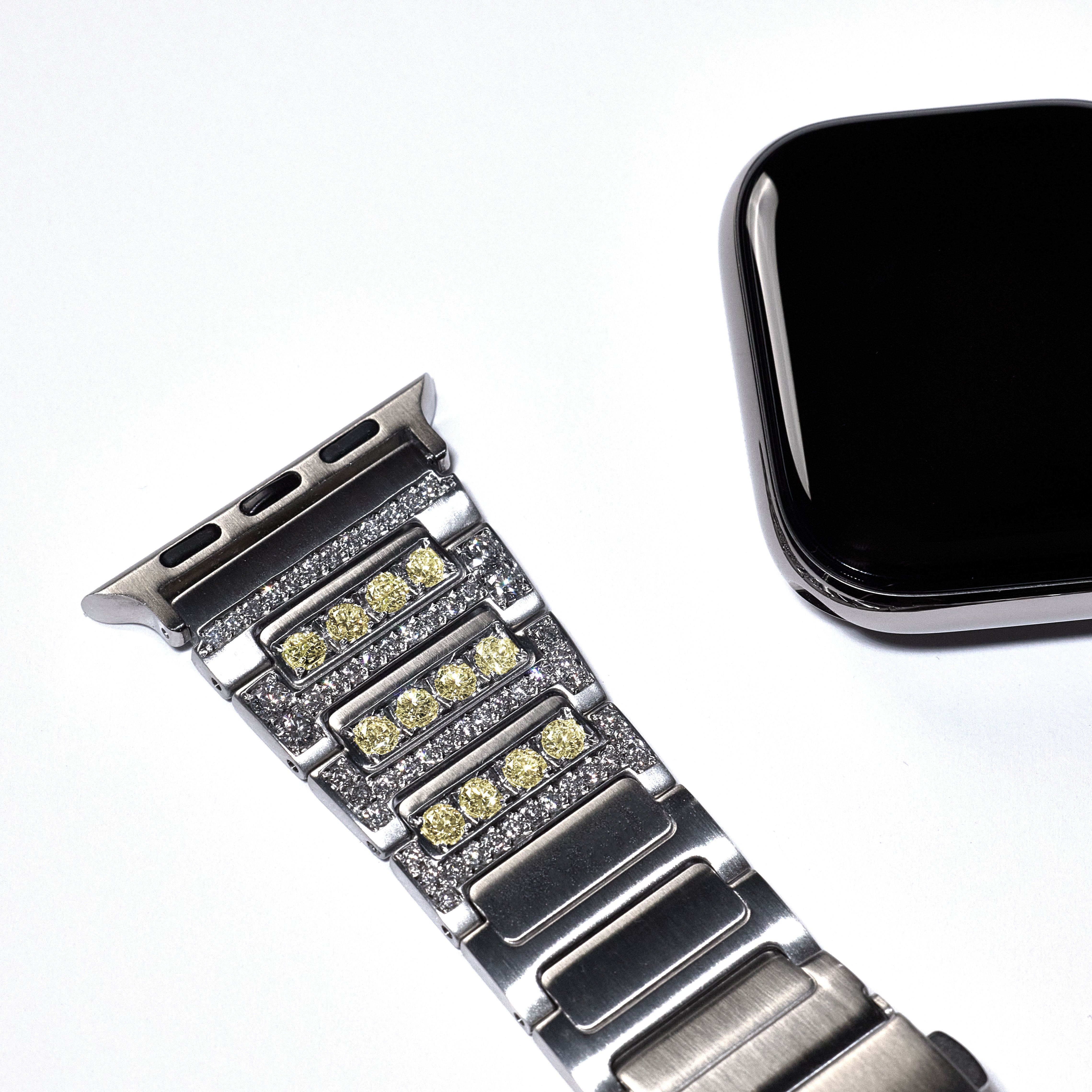 Power Bracelet - Nuclieus - Noucou - Apple Watch - Apple iPhone - Diamonds - Jewelry