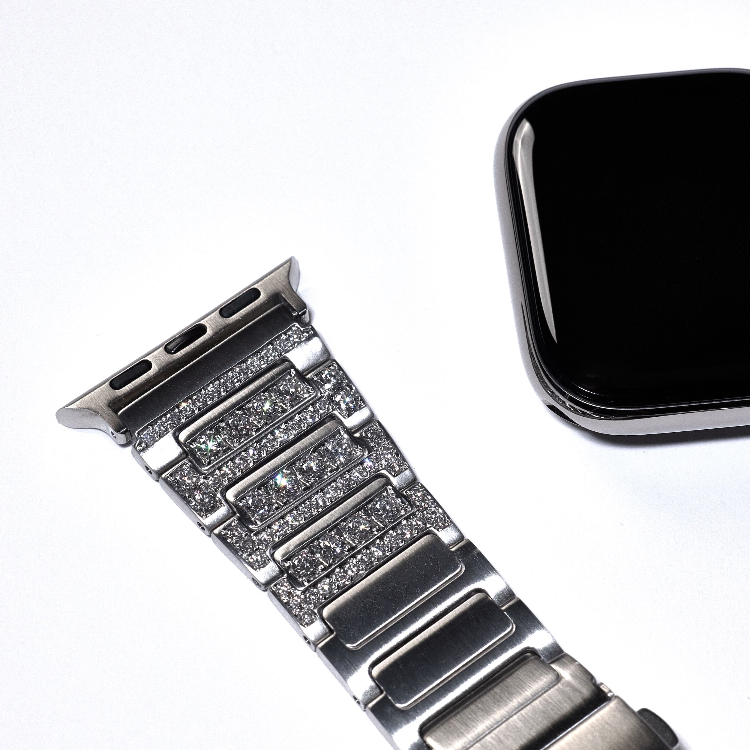 Power Bracelet - Nuclieus - Noucou - Apple Watch - Apple iPhone - Diamonds - Jewelry