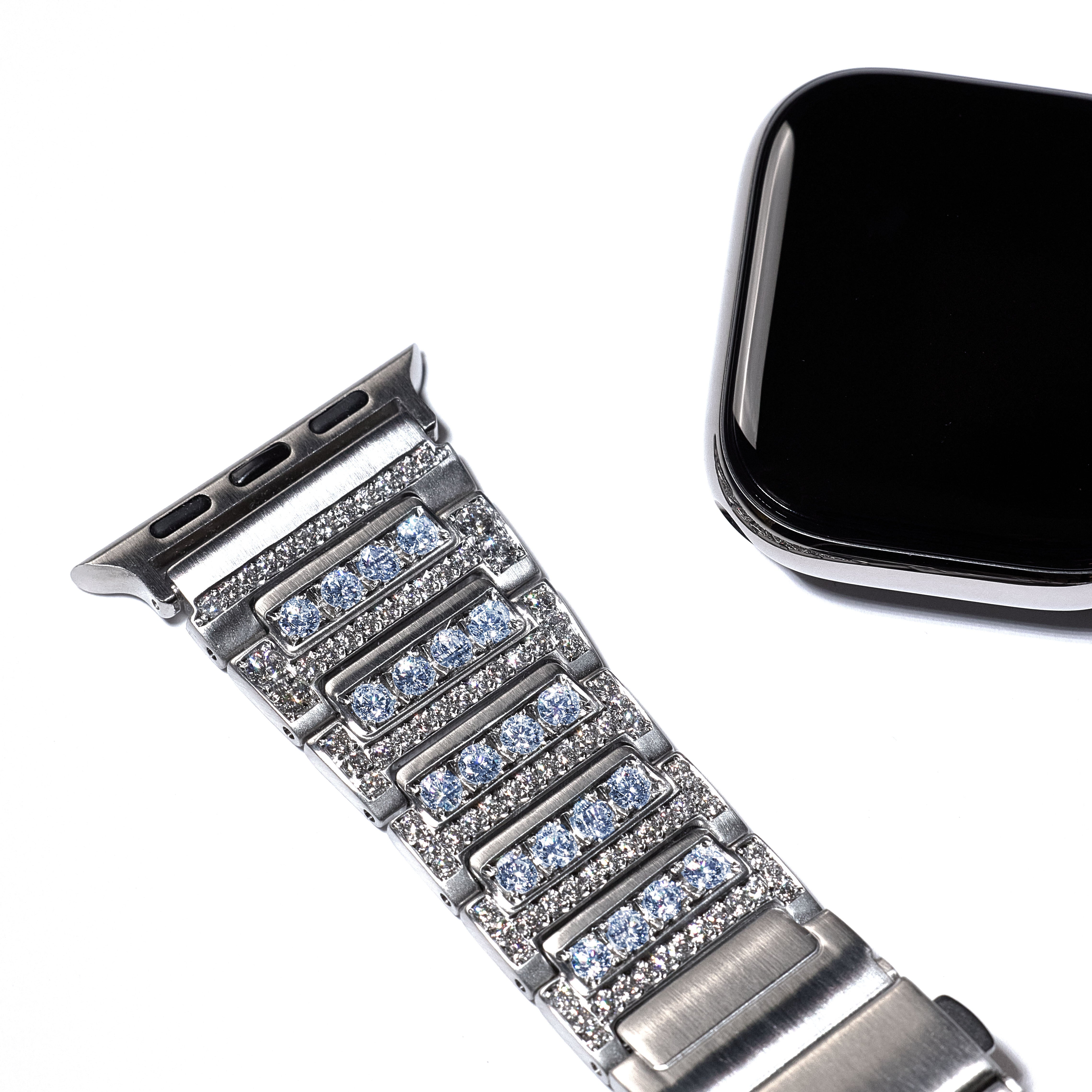 Power Bracelet - Nuclieus - Noucou - Apple Watch - Apple iPhone - Diamonds - Jewelry